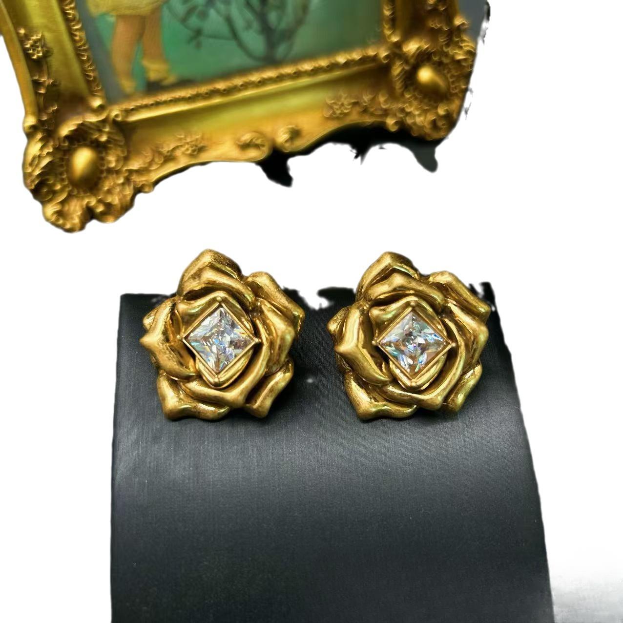 flower earrings