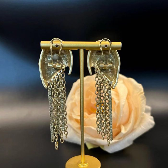 Gold Tassel Earrings Fashionable Long Earrings Mediaeval Retro Heavy Industry Design Atmospheric French High End Earrings Women's Jewellery - Image 3