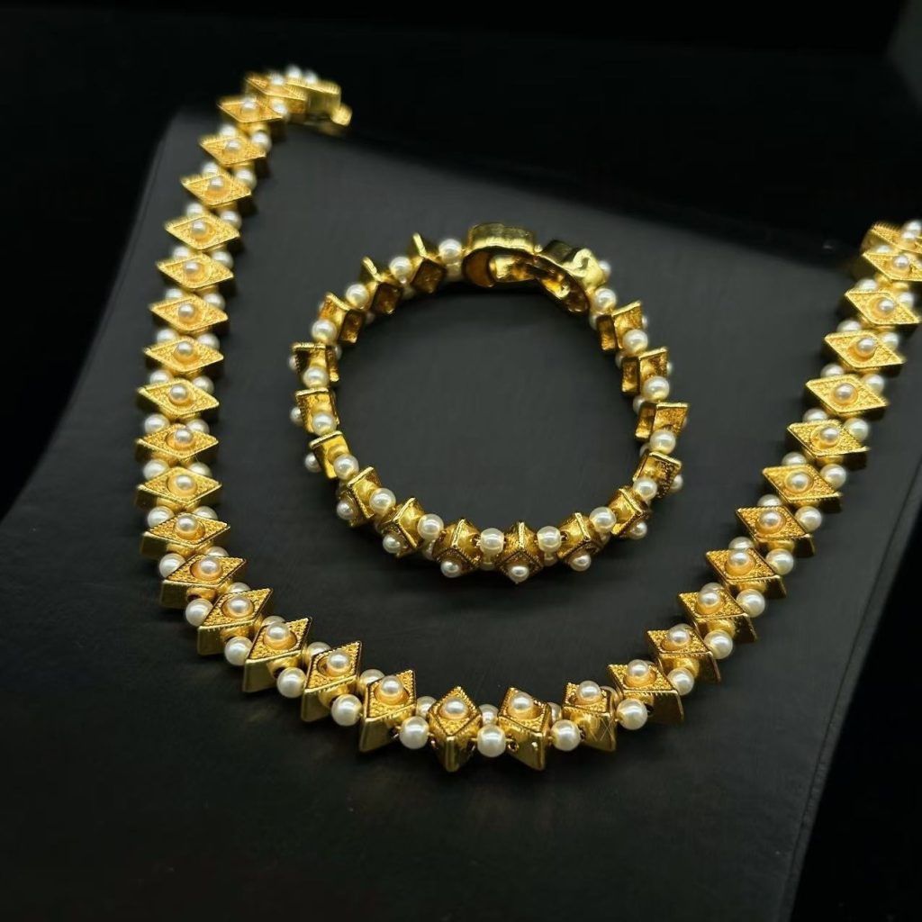Antique Gold Faux Pearl Necklace and Bracelet Set
