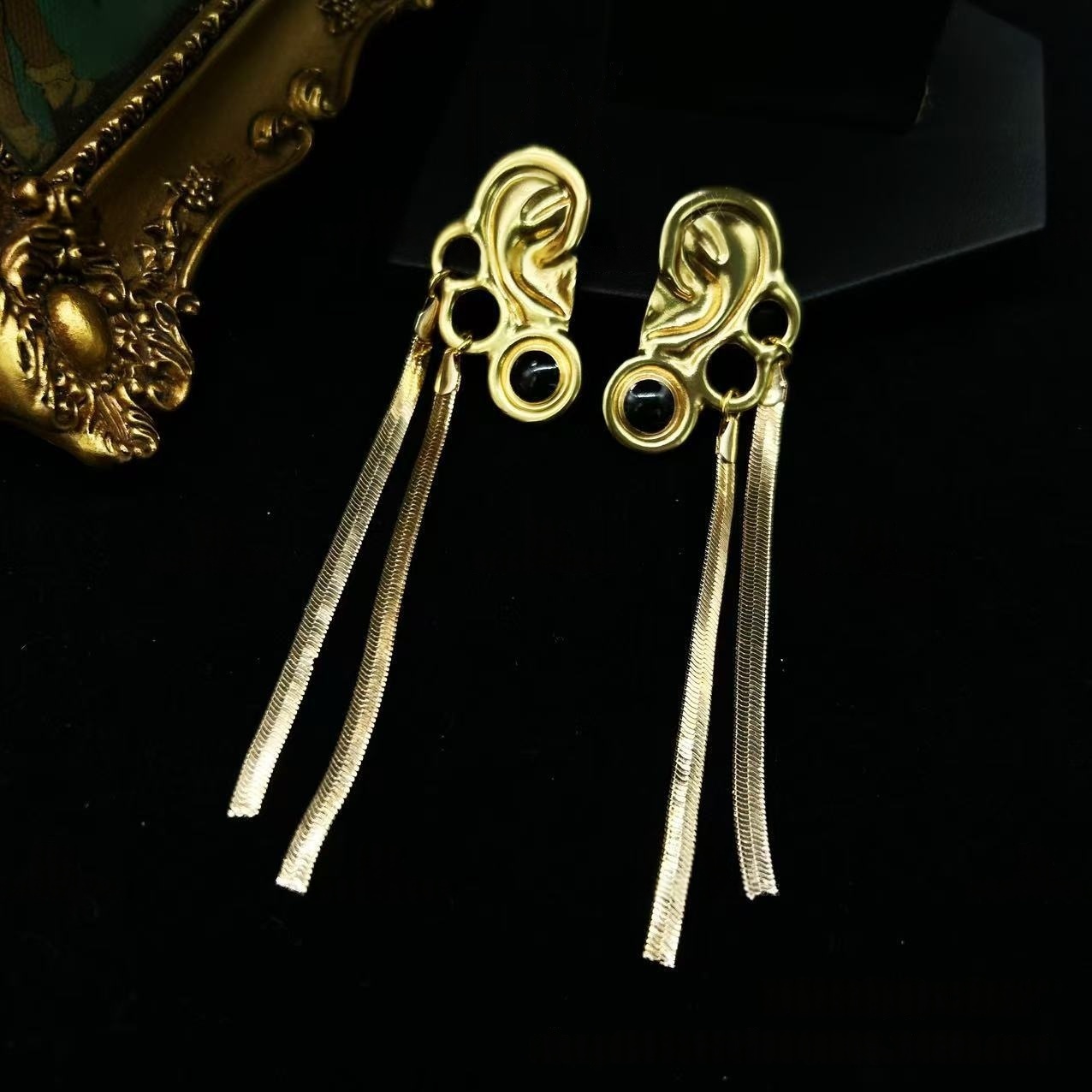 Artistic Human Ear Motif Black Stone Chain Earrings