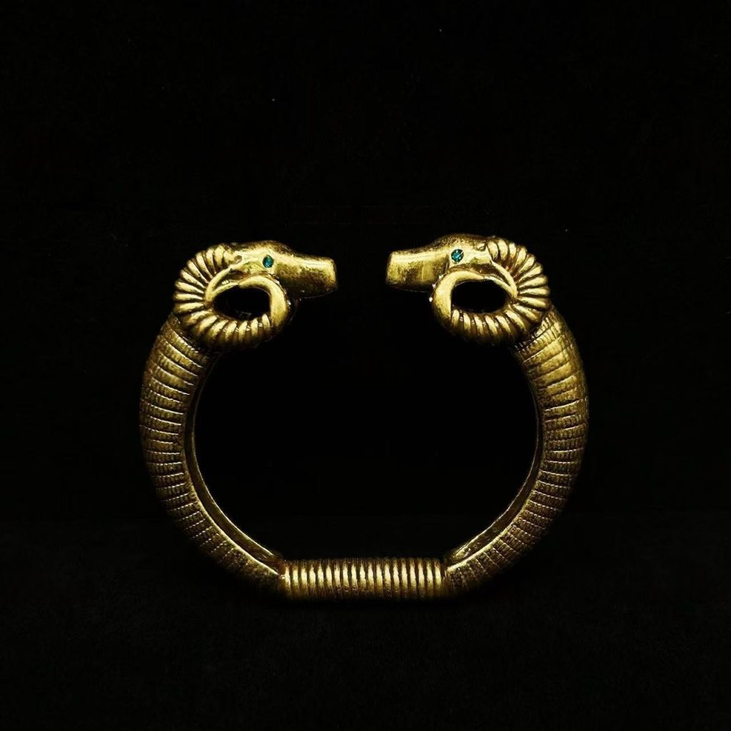 Vintage Double Ram Head Antique Gold Cuff Bracelet