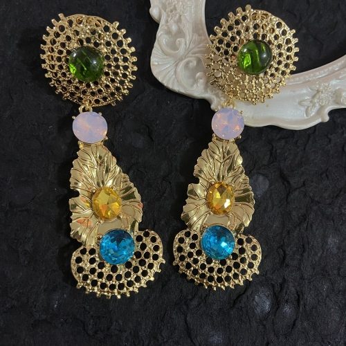 big flower earrings