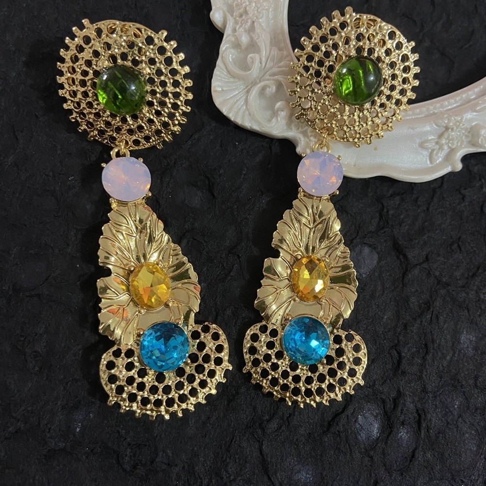 big flower earrings