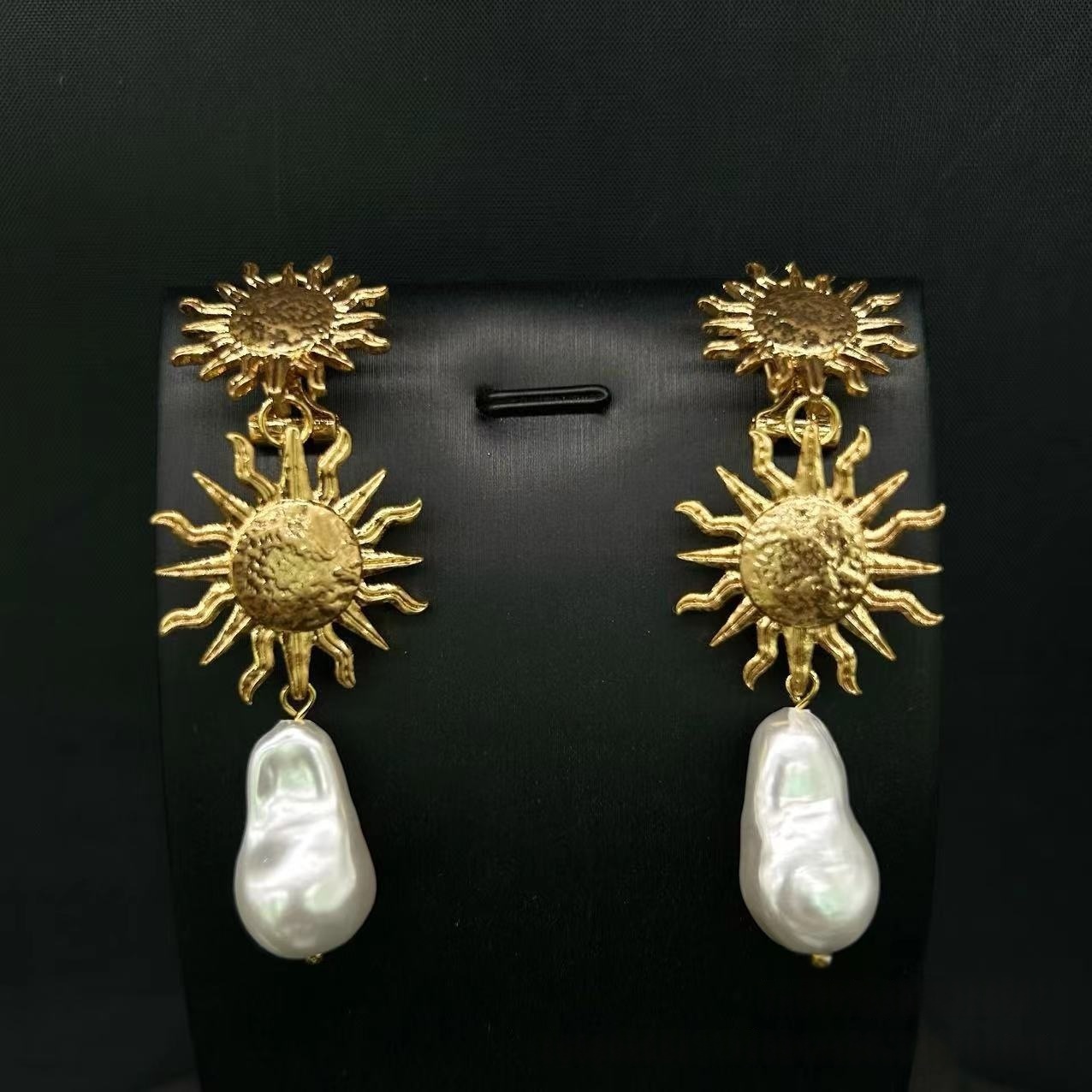gold teardrop earrings