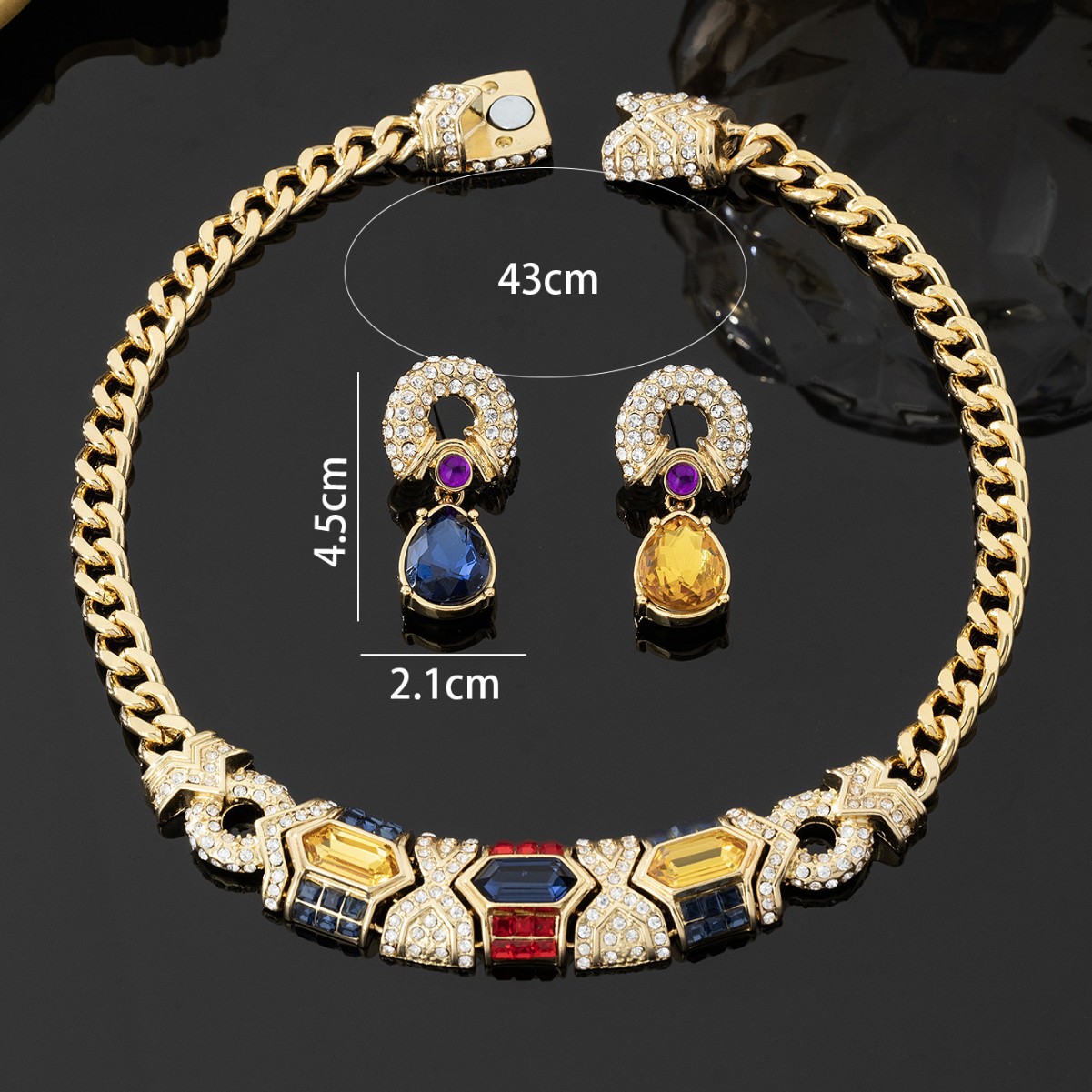 gold teardrop earrings