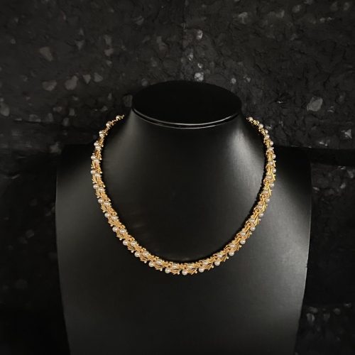 pearl necklace
