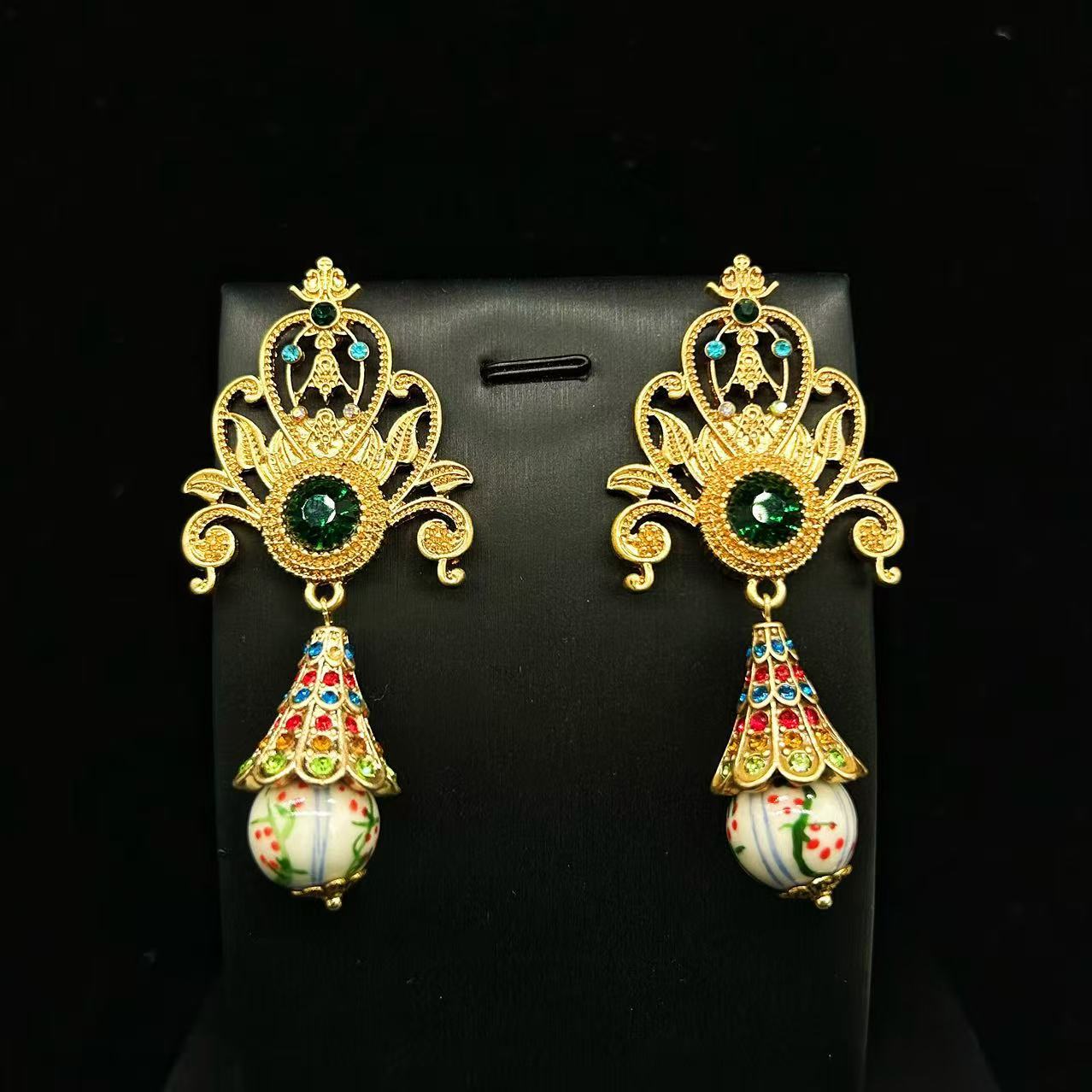 vintage emerald earrings