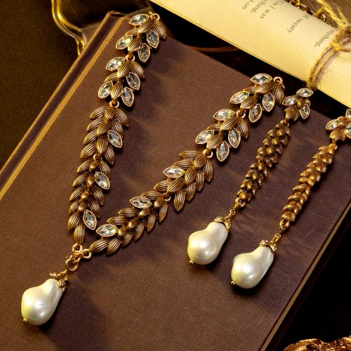 Vintage Leaf & Wheat Necklace - Antique Court Style, Lightweight & Breathable