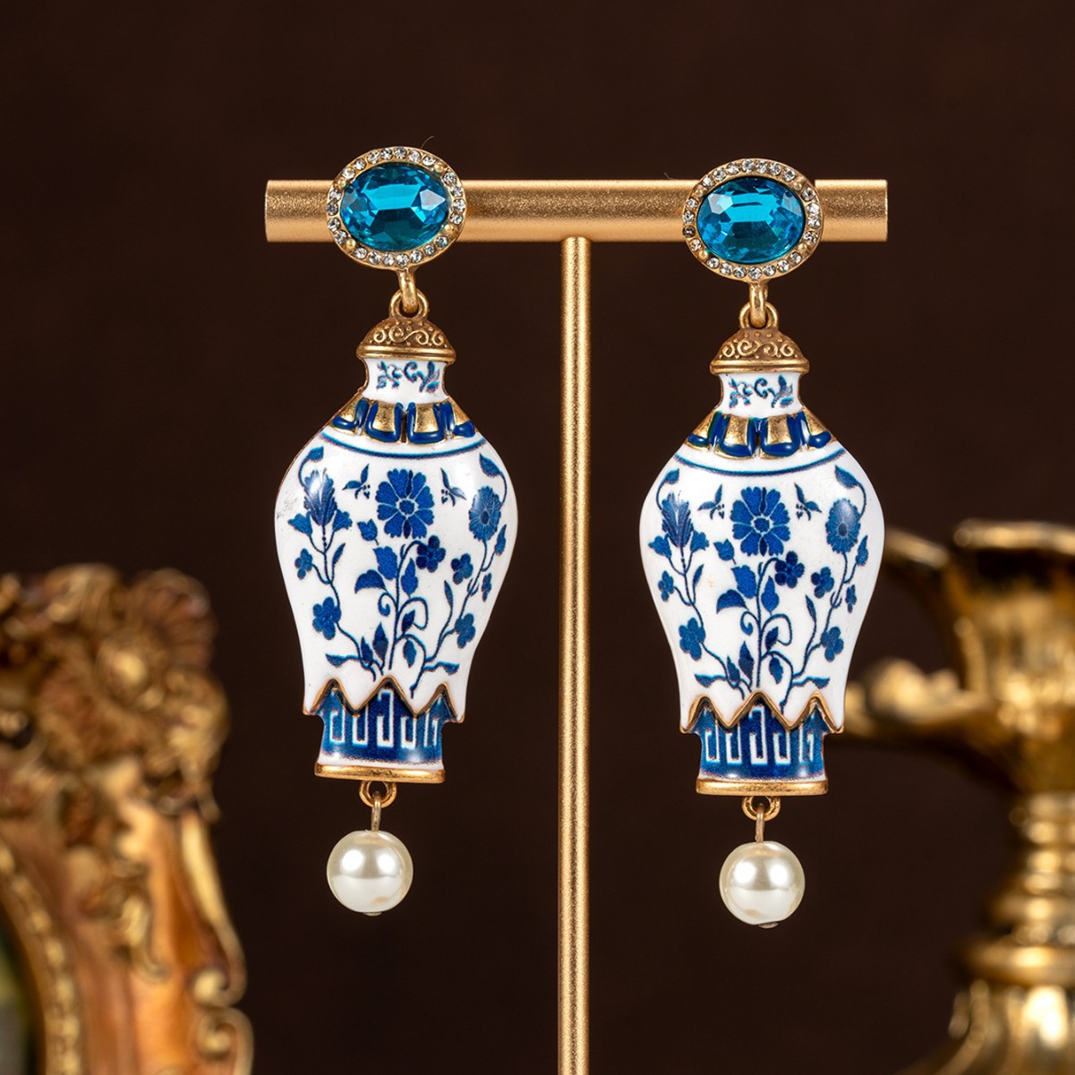 Vintage Blue White Porcelain Vase Enamel Pearl Dangle Earrings Gold Tone